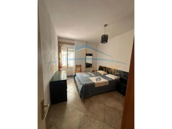 Durres, shitet apartament 2+1+Ballkon , 90 m² 110.000 € (SHKEMBI I KAVAJES)