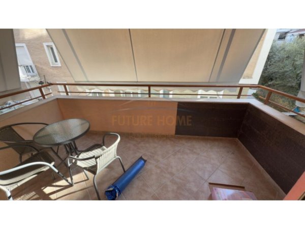 Tirane, jepet me qera apartament 2+1 Kati 2, 120 m² 800 € (Liqeni i Thate)