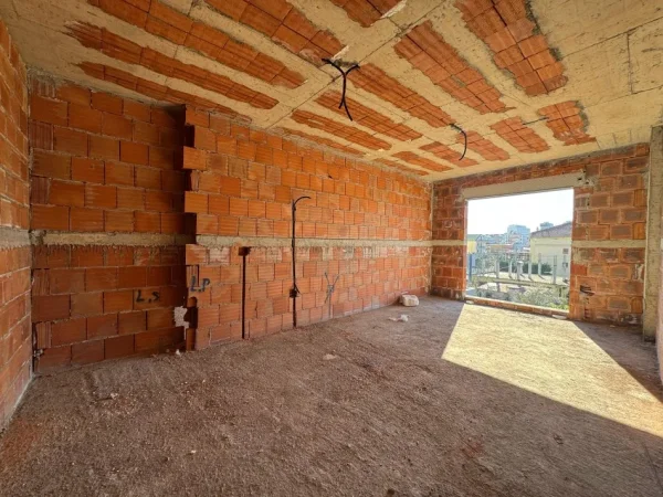 Tirane, shitet apartament 2+1 Kati 2, 92 m² 73.600 € (KAMEZ)