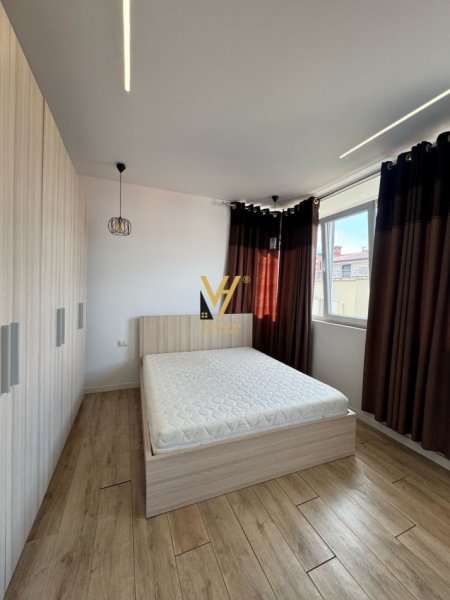 Tirane, jepet me qera apartament 1+1+Ballkon Kati 5, 75 m² 500 € (KODRA E DIELLIT)