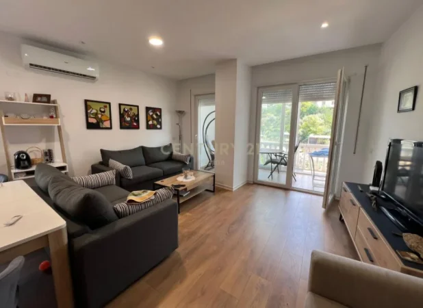 Tirane, shitet apartament 1+1+Ballkon Kati 7, 65 m² 90.000 € (Astiri)