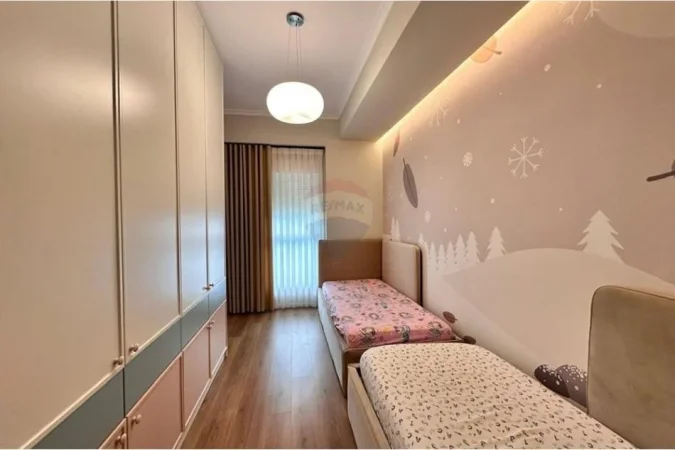 Tirane, shitet apartament 2+1+Ballkon Kati 2, 98 m² 165.000 € (Ali Dem)