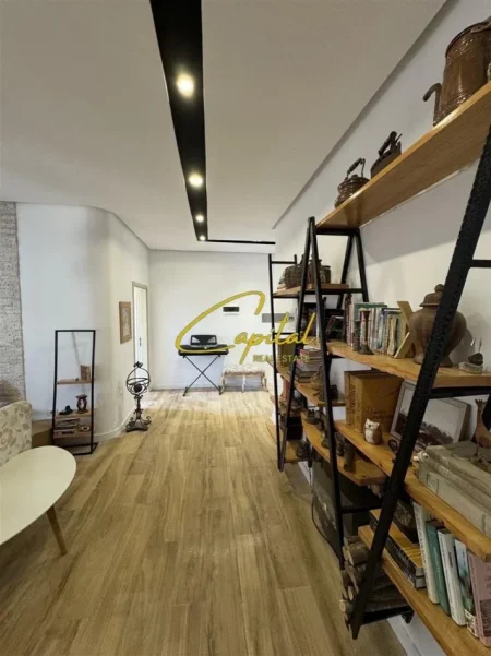 Tirane, jepet me qera apartament 2+1 Kati 7, 114 m² 800 € (STACIONI TRENIT)