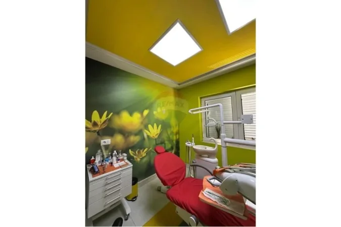 jepet me qera , 60 m² 1.100 € (KLINIKE DENTARE PER QIRA)