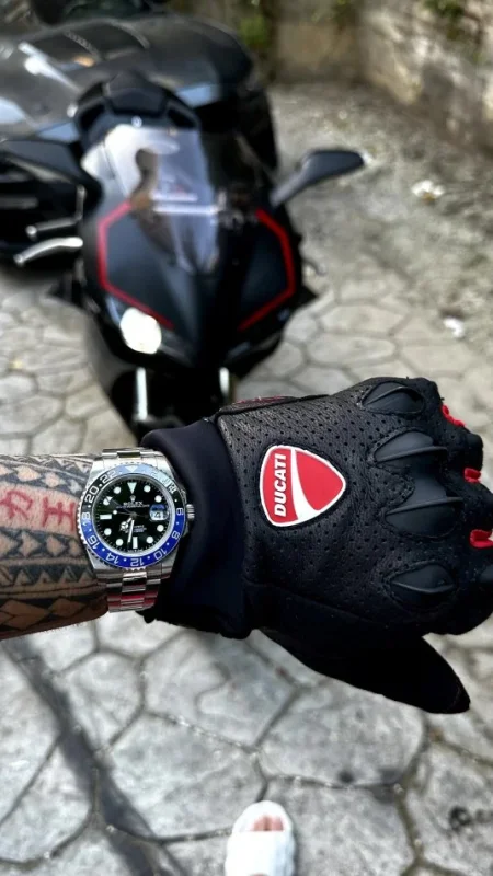 ❌OKAZION ❌🇮🇹SHITET MOTORR SPORTIV DUCATI 848 evo CARBON EDITION  🇮🇹9800milje  🇮🇹Pjes Carboni(Max Carbon) 🇮🇹Sistem frenash brembo 🇮🇹Marmita termignioni 🇮🇹Carbon Wings 🇮🇹