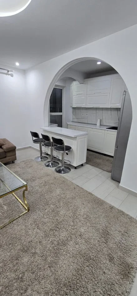 Tirane, shitet apartament 2+1 Kati 3, 85 m² 158.000 € (Rruga Kavajes)