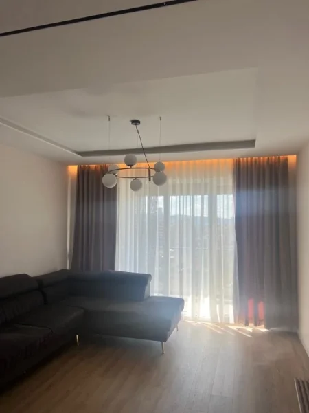Tirane, jepet me qera apartament 2+1+Aneks+Ballkon Kati 7, 800 € (Nikolla Zoraqi)