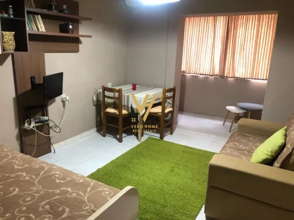Tirane, jepet me qera apartament 2+1+Ballkon Kati 3, 74 m² 600 € (21 DHJETORI)