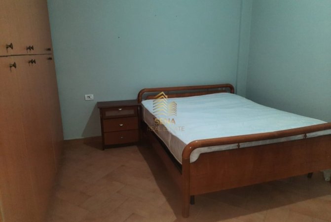 Tirane, jepet me qera Vile 2+1 Kati 2, 95 m² 360 € (Kodra Priftit)