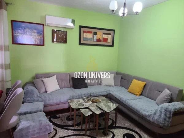 Shqiperi, shitet Vile 2+1 Kati 1, 329 m² 160.000 € (kamez)