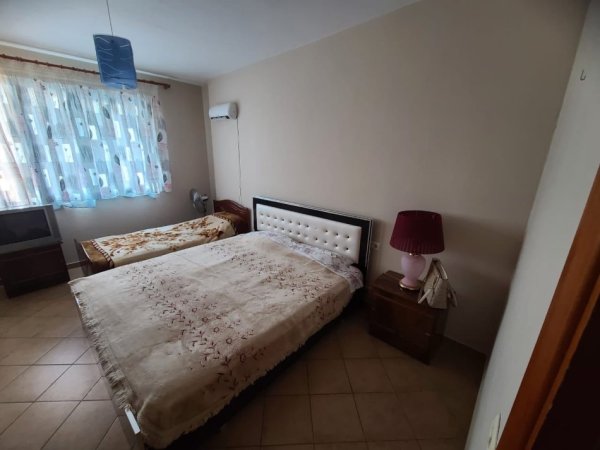 Tirane, jepet me qera apartament 1+1+Ballkon Kati 7, 70 m² 400 € (Kino Studio)