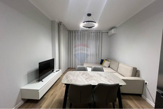 Tirane, jepet me qera apartament 2+1+Ballkon Kati 3, 85 m² 700 € 