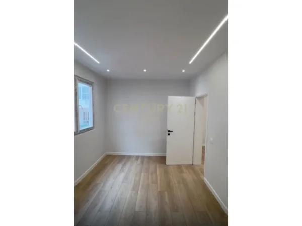 Tirane, shes apartament 1+1 , 68 m² 125.000 € (Kodra e Diellit)