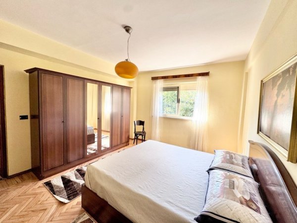 Tirane, jepet me qera apartament 2+1+Aneks Kati 2, 500 € (qender)