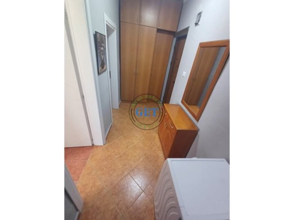 Durres, jepet me qera apartament 1+1+Ballkon Kati 4, 55 m² 300 € (Zjarrfiksja)
