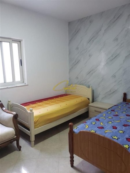 Tirane, jepet me qera apartament 2+1 Kati 2, 146 m² 480 € (ISH FUSHA AVIACIONIT)