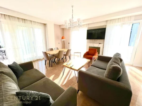 Tirane, shes apartament 3+1+2+GARAZH , 303 m² 470.000 € (Liqeni i Thatë)