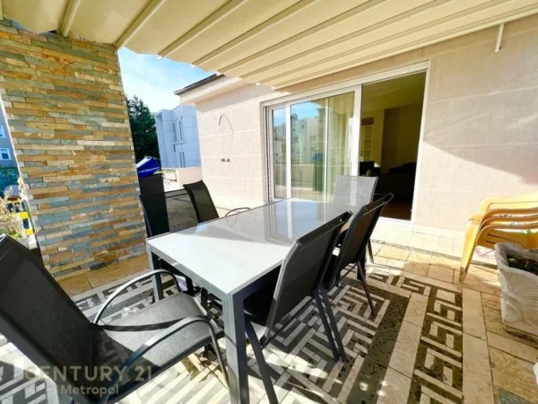 Tirane, shes apartament 3+1+2+GARAZH , 303 m² 470.000 € (Liqeni i Thatë)