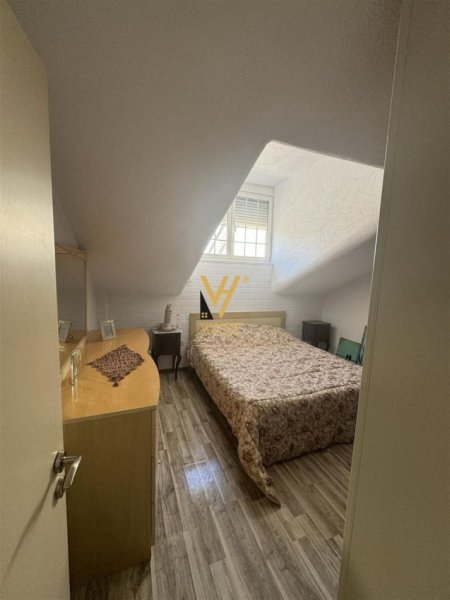 Tirane, jepet me qera apartament 2+1+Ballkon Kati 7, 114 m² 800 € (STACIONI I TRENIT)