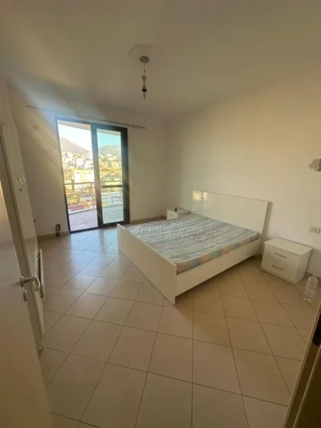 Tirane, shitet apartament 2+1+Ballkon Kati 8, 112 m² 150.000 € (Rruga e Elbasanit)