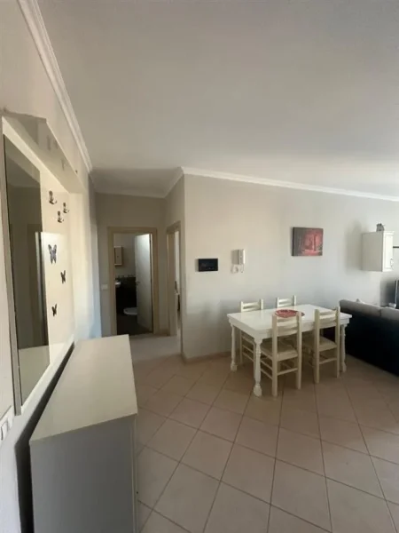 Tirane, shitet apartament 2+1+Ballkon Kati 8, 112 m² 150.000 € (Rruga e Elbasanit)