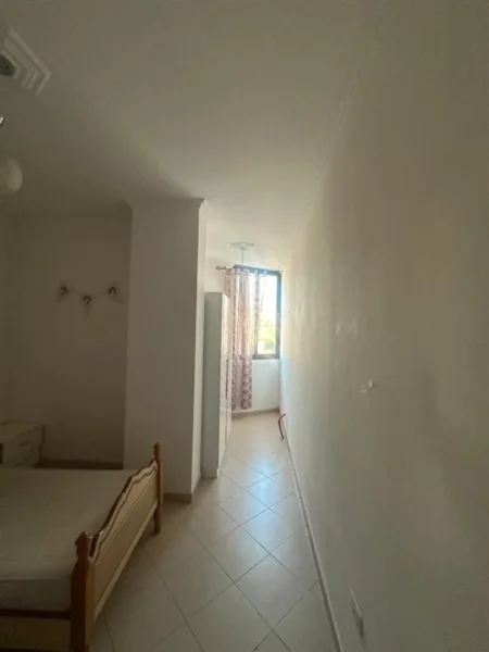 Tirane, shitet apartament 2+1+Ballkon Kati 8, 112 m² 150.000 € (Rruga e Elbasanit)