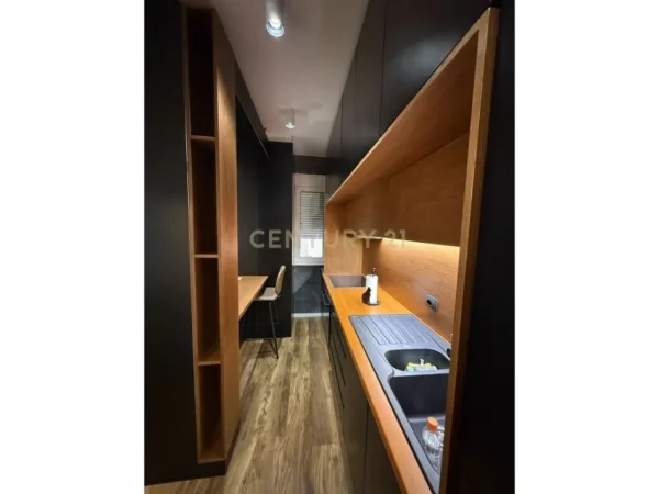 Tirane, shes apartament 1+1 , 66 m² 250.000 € (Liqeni i Tiranës)