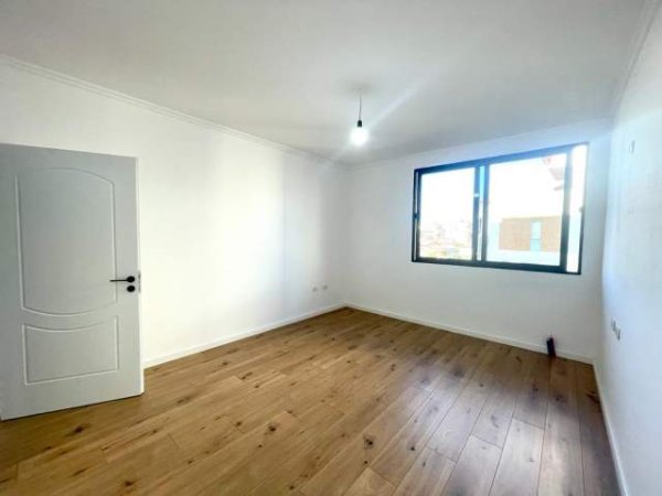 Tirane, shitet apartament 1+1+BLK Kati 3, 80 m² 100.000 Euro (Rruga e Kavajes)