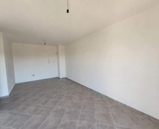 Tirane, jepet me qera apartament 1+1+BLK Kati 2, 70 m² 350 Euro (Astir)