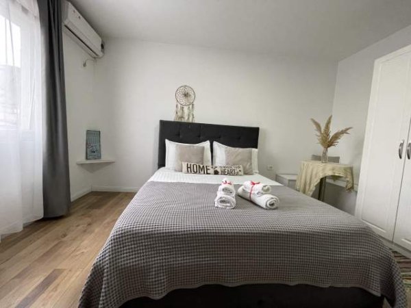 Tirane, jepet me qera apartament 1+1 Kati 5, 25 m² 3.800 Leke