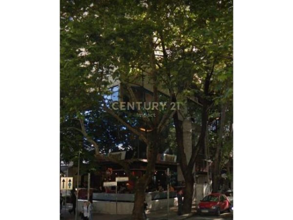 Tirane, jepet me qera zyre Kati 2, 142 m² 1.500 Euro (Ruga Papa Gjon Pali II)