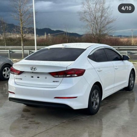 Tirane, shitet makine Hyundai Avante Viti 2017, 11.000 Euro