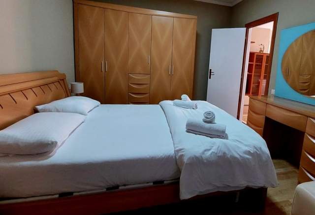 Tirane, jepet me qera apartament 1+1+BLK Kati 6, 75 m² 600 Euro (bulevardi zogu 1)