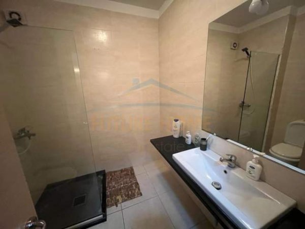 Tirane, jepet me qera apartament 2+1+BLK Kati 4, 90 m² 450 Euro (21 DHJETORI)