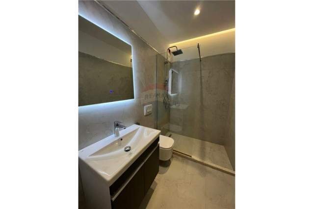Tirane, jepet me qera apartament 122 m² 1.000 Euro (muhamed medini)