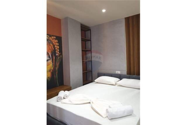 Tirane, jepet me qera apartament 50 m² 900 Euro (liceu artistik)