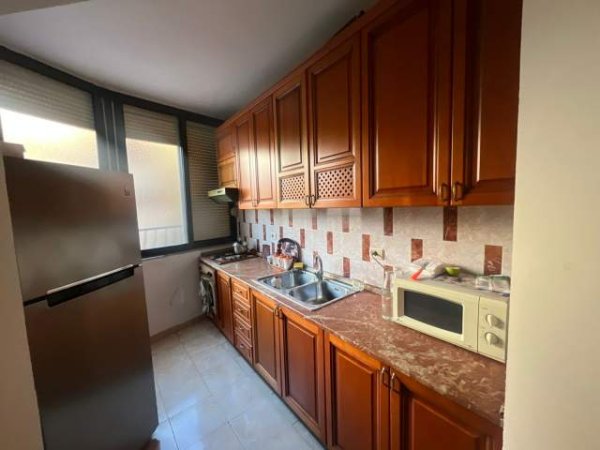 ofert apartament 2+1+BLK Kati 3, 101 m² 135.000 Euro (Rruga Komuna e Parisit Tiranë,Shqipëria)