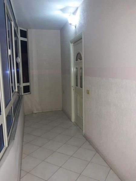 Tirane, jepet me qera apartament 1+1+BLK Kati 2, 50 m² 30.000 Leke (Andon Frasheri)