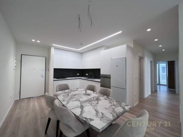 Tirane, jepet me qera apartament 3+1 1.000 Euro (liqeni i thate)