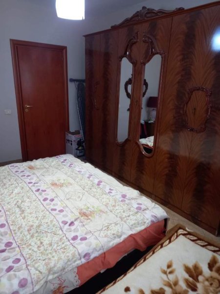 Tirane, jepet me qera apartament 1+1 Kati 8, 70 m² 350 Euro (Rr. Aleksander Moisiu)