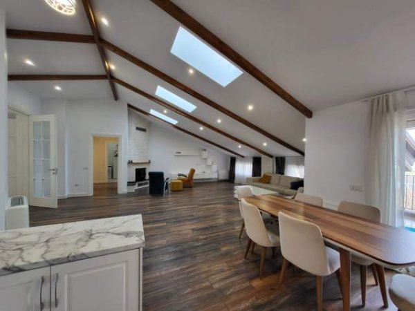 Tirane, jepet me qera Penthouse 3+1+A+BLK 140 m² 1.500 Euro (Secret Garden)