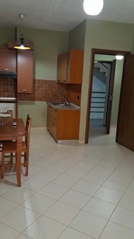 Tirane, jepet me qera apartament 1+1+BLK Kati 2, 70 m² 350 Euro (Kompleksi Prestige)