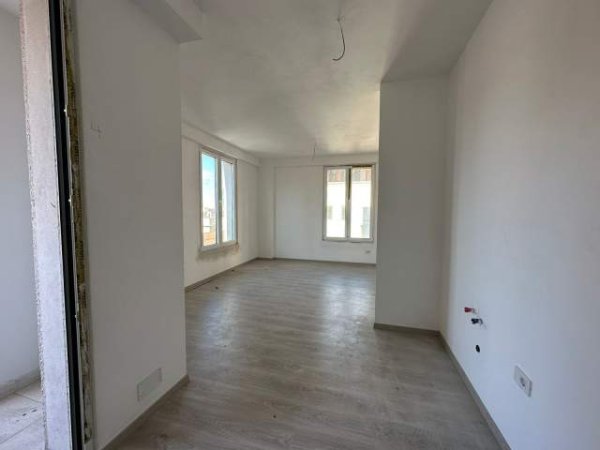 Tirane, shitet apartament 1+1 Kati 4, 58 m² 203.000 Euro (prane RTSH)