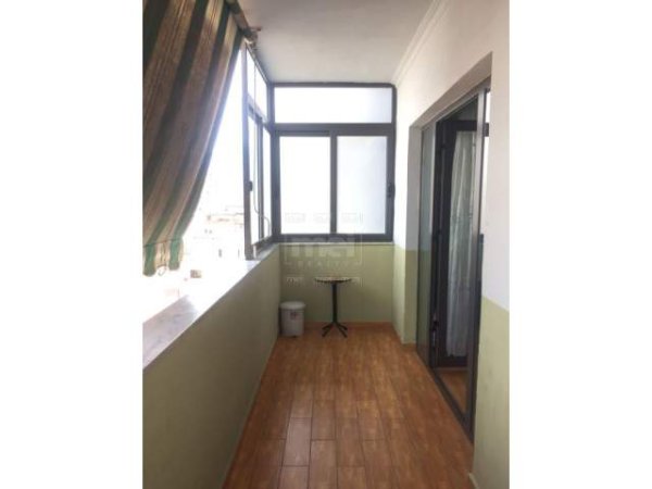 Tirane, jepet me qera zyre Kati 4, 100 m² 450 Euro (21 Dhjetori)