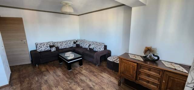 Tirane, jepet me qera apartament 2+1+BLK Kati 4, 90 m² 320 Euro (Kombinat)