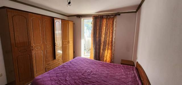 Tirane, jepet me qera apartament 2+1+BLK Kati 4, 90 m² 320 Euro (Kombinat)