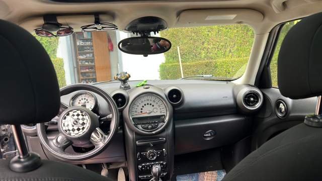 Tirane, shitet makine MINI Countryman Viti 2011, 6.500 Euro