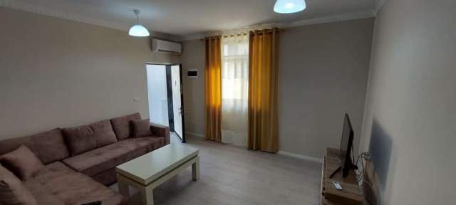 Tirane, jepet me qera apartament 1+1 Kati 1, 60 m² 350 Euro (Tregu Elektrik)