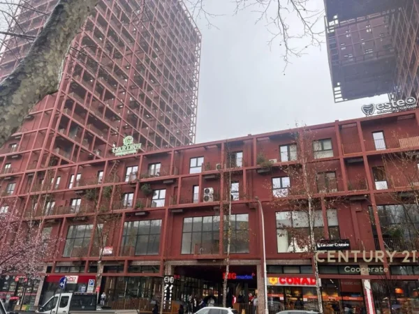 Tirane, shes ambjent biznesi , 137 m² 563.000 € (Garden Building, Rruga e Kavajës)