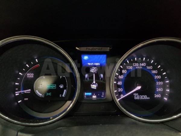 Tirane, shes makine Hyundai Sonata Hibride (benzine+elektrike) , automatik Kondicioner 71.000 km 9.000 €